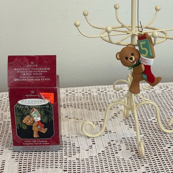 Hallmark Keepsake Child’s Age Collection Fourth Christmas Bear Ornament 1994 - Picture 4 of 9